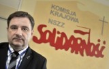 NSZZ "Solidarność" odbiera ECS swój logotyp z Medalu Wdzięczności