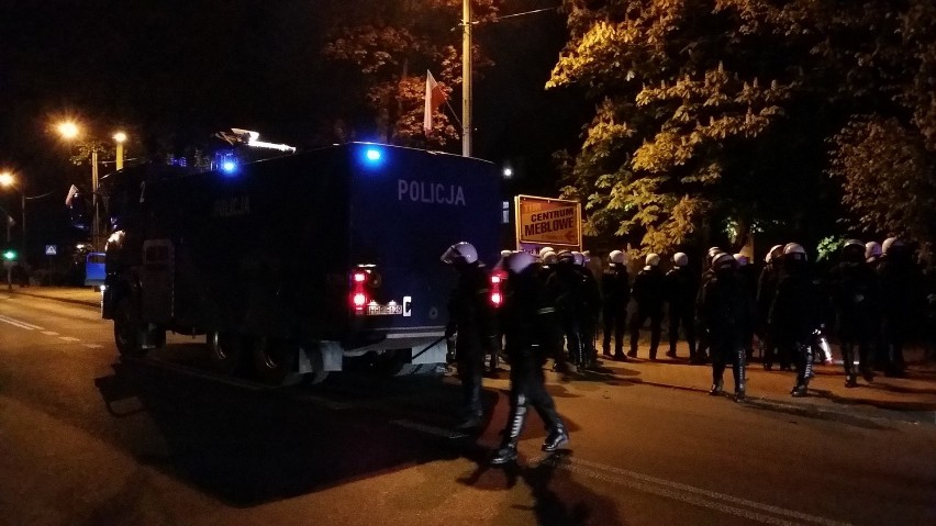 Starcia kiboli z policją w Knurowie w niedzielę 3.05