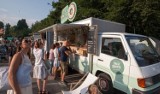 "Jemy na stadionie 2019" w Gdańsku. Wielki zlot food trucków na zakończenie sezonu przy stadionie Energa Gdańsk