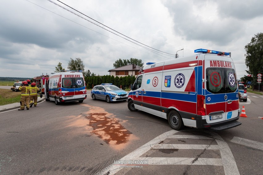 Knyszyn. Wypadek na skrzyżowaniu DK 65 z DW 671. Jedna osoba trafiła do szpitala [ZDJĘCIA]