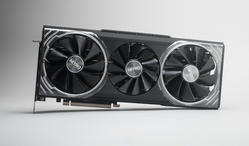 Sapphire Radeon RX Vega 64 Nitro +...