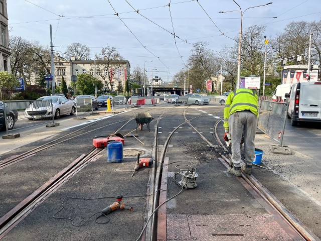 MPK Wrocław zakończyło remont torów na skrzyżowaniu ulic Małachowskiego i Pułaskiego. Od 29 kwietnia wróci na tę trasę linia 70 w relacji Poświętne - Grabiszynek/Ojca Beyzyma - Poświętne.