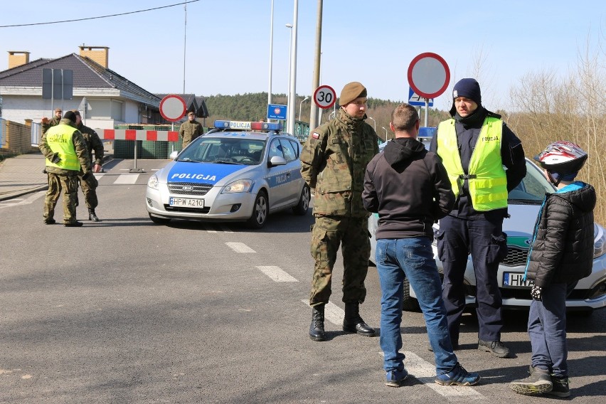 Koronawirus w Szczecinie. Zachodniopomorscy terytorialsi prowadzą patrole, wspierają strażników granicznych i pomagają weteranom  