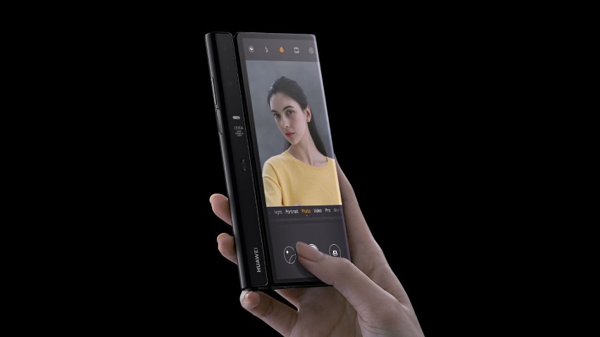 MWC 2019: Huawei pokazało swój składany smartfon z elastycznym ekranem. I nowe Matebooki