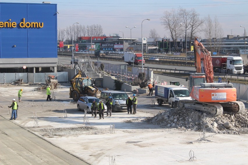 IKEA Katowice: Remont parkingu idzie pełną parą [NOWE ZDJĘCIA Z BUDOWY] 