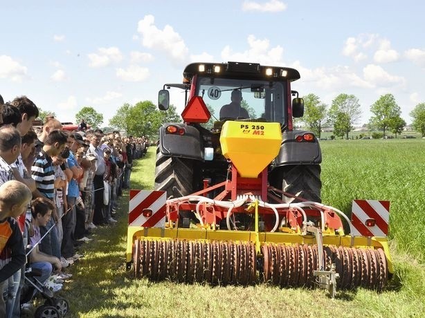 Rolnicy bardzo cenią sobie pokazy pracy maszyn. W tym roku weźmie w nich udział aż 20 firm