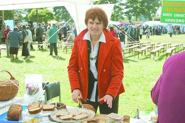 Grażyna Gawinecka na jarmarkach oferuje ekologiczne chleby (na zakwasie), sery, ciasta i konfitury. W trakcie ostatniej edycji Festiwalu Smaku, jej cykata (kandyzowana marchew) uzyskała nagrodę Grand Prix