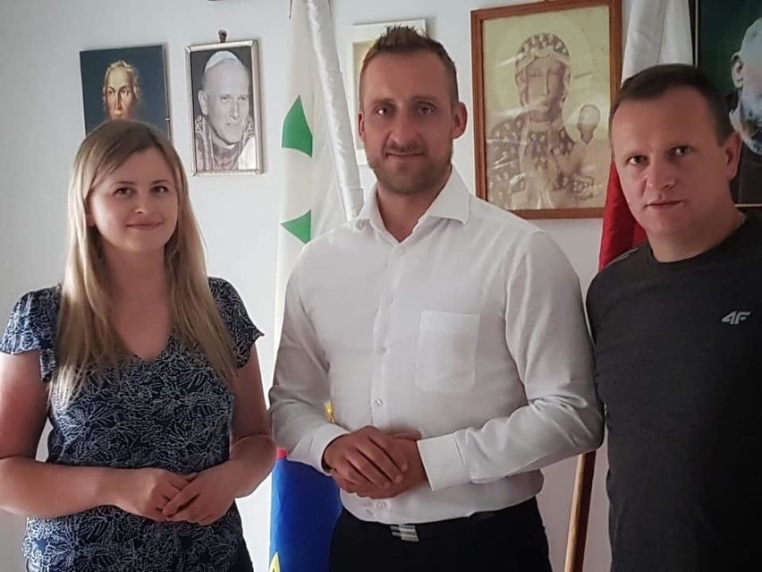 Łukasz Korus został prezesem Familijnego Klubu Sportowego Łazy Starachowice. Zastąpił Konrada Rączkę [ZDJĘCIA]
