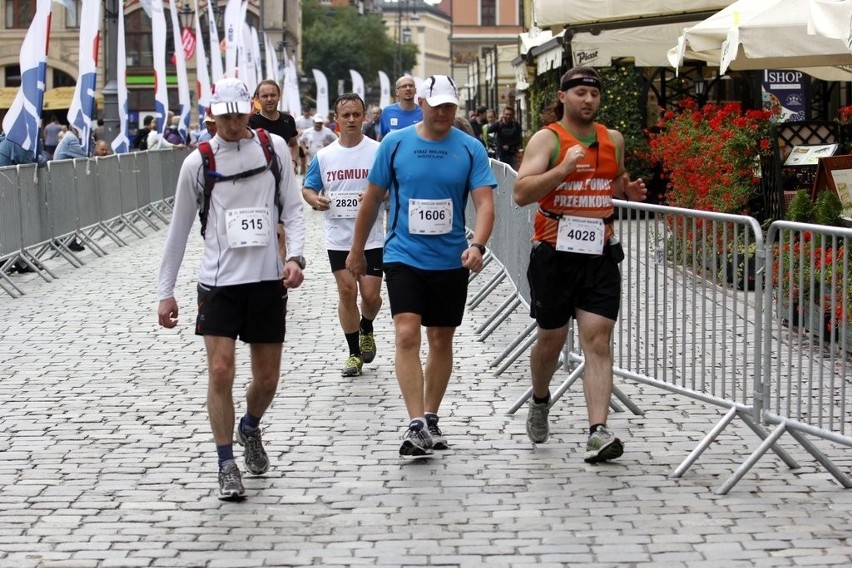 Maraton Wrocław - ZDJĘCIA - zawodnicy z numerami 1601 - 1800