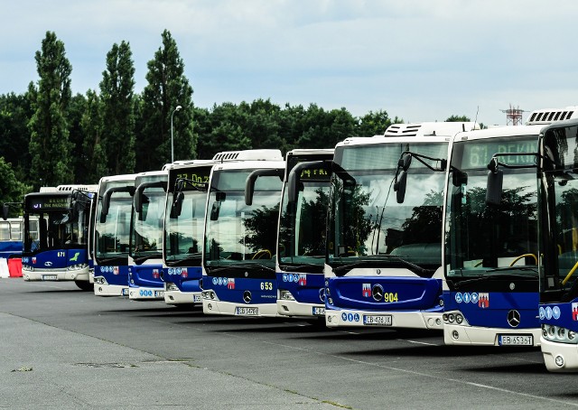 Od 1 kwietnia 2022 r. w dni powszednie zwiększona zostanie częstotliwość kursów na podmiejskich liniach autobusowych