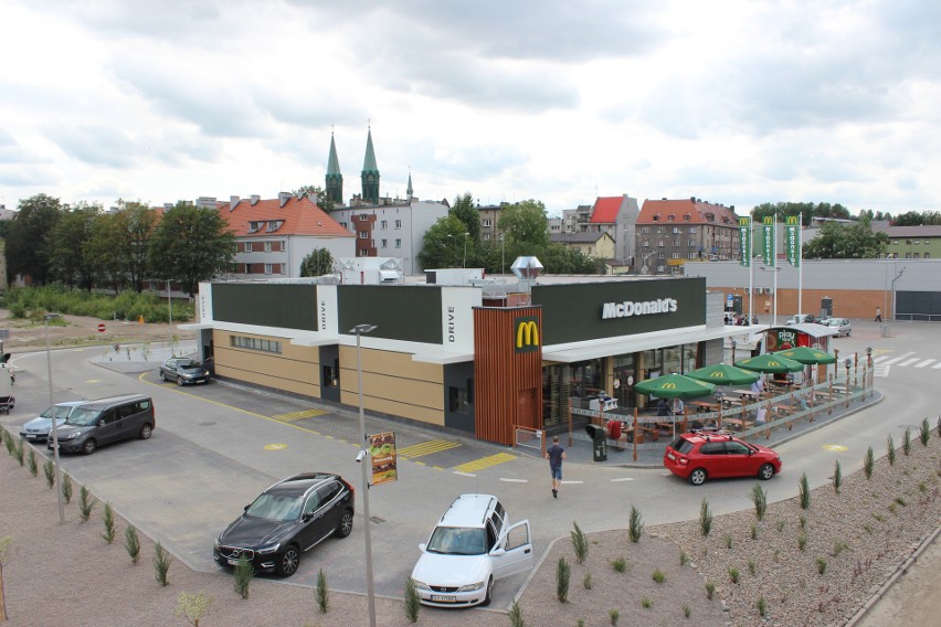 20 lipca otwarta została nowa restauracja sieci McDonald's w...