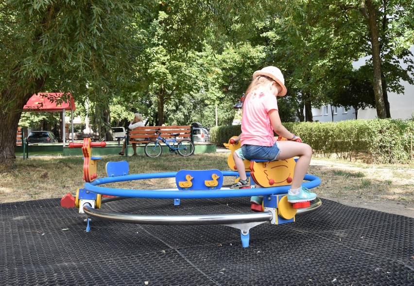 Nowy plac zabaw i siłownia plenerowa w Opolu