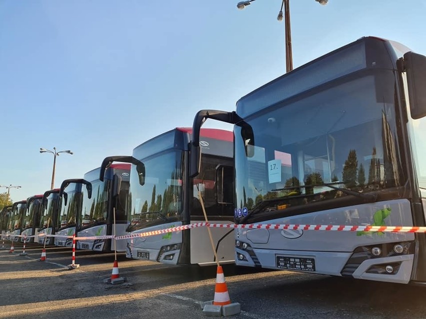 Do kupionych 13 autobusów, teraz, w połowie września 2020...