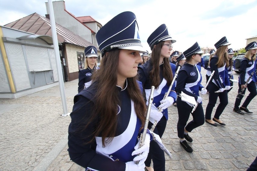 Wielkie show orkiestr dętych na daleszyckim Rynku