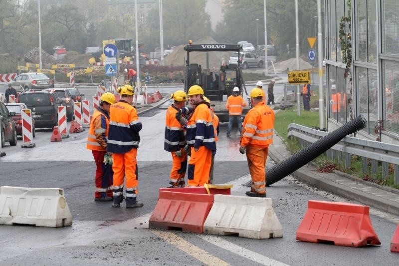 Remont na Psim Polu. Przez cały weekend kolejne spore utrudnienia (ZDJĘCIA)