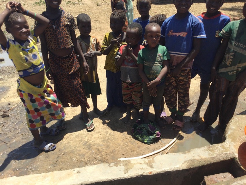 Otwarcie studni w Ngara w Czadzie w Afryce.