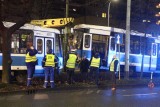 Poważny wypadek pod Sky Tower. Tramwaj potrącił kobietę 