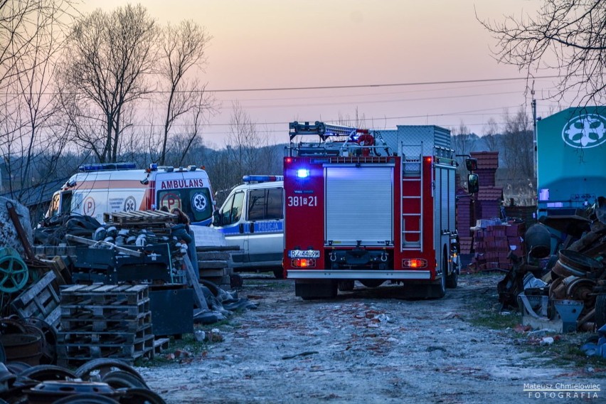 Nieszczęśliwy wypadek w Trześni. Kabina ciężarówki przygniotła mężczyznę. Zginął na miejscu