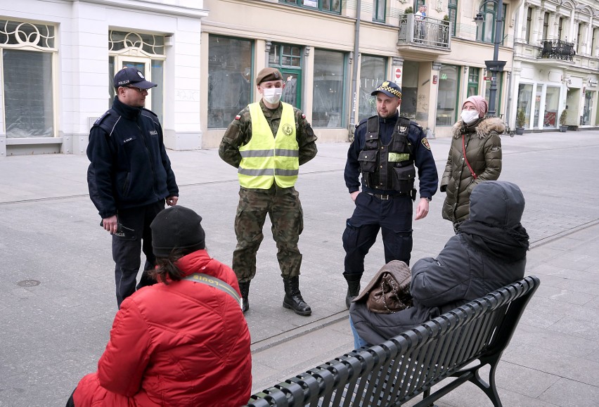 Epidemia koronawirusa sprawiła, że policjanci otrzymali...