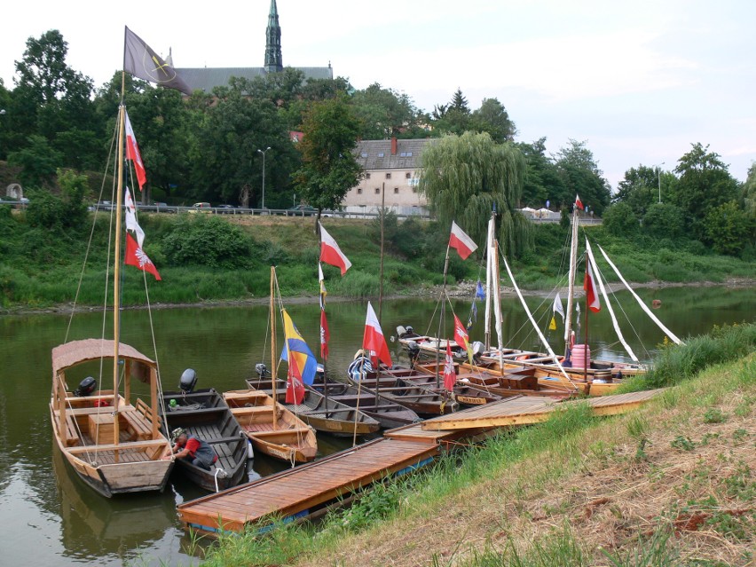 W  Starym Porcie w Sandomierzu trwa Dookoła Wody Festiwal [ZDJĘCIA]