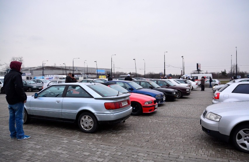 Walczą o nowy tor w Lublinie. Kolumna samochodów w centrum miasta (ZDJĘCIA, WIDEO)