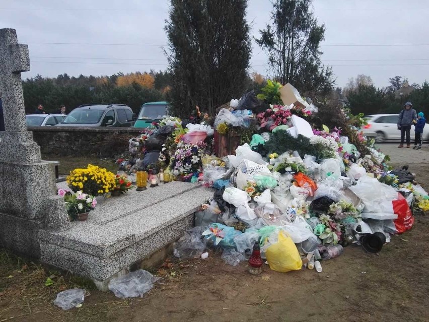 Tak wyglądał cmentarz w dniu Wszystkich Świętych - napisał...