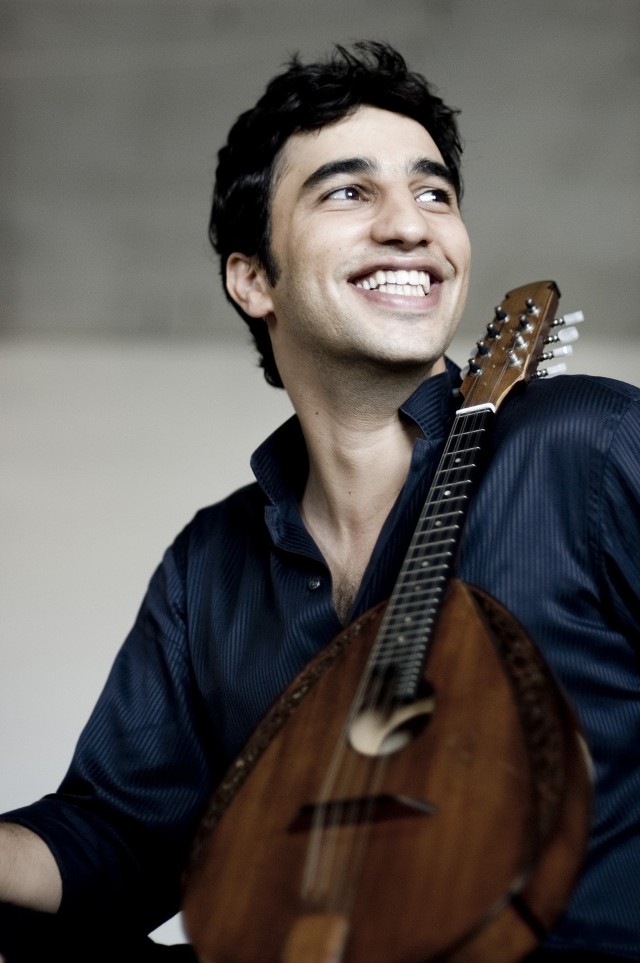 Jednym z solistów koncertów otwierających Akademię Gitary Festiwal będzie światowej sławy mandolinista Avi Avital