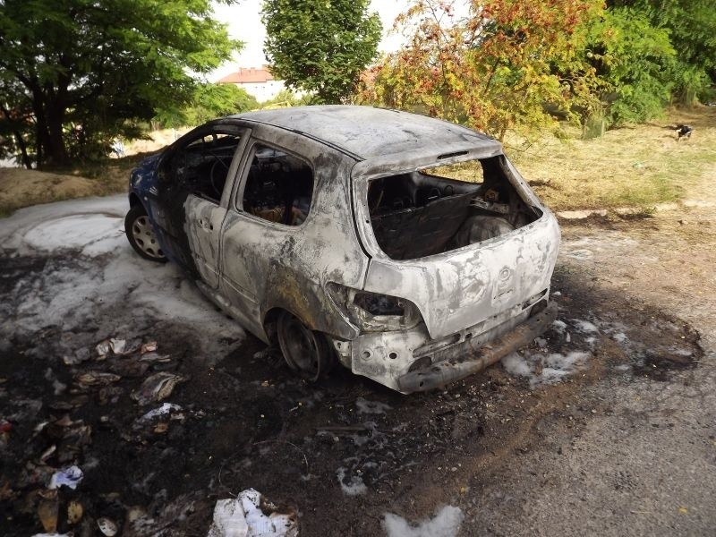 Spalony samochód w Kielcach