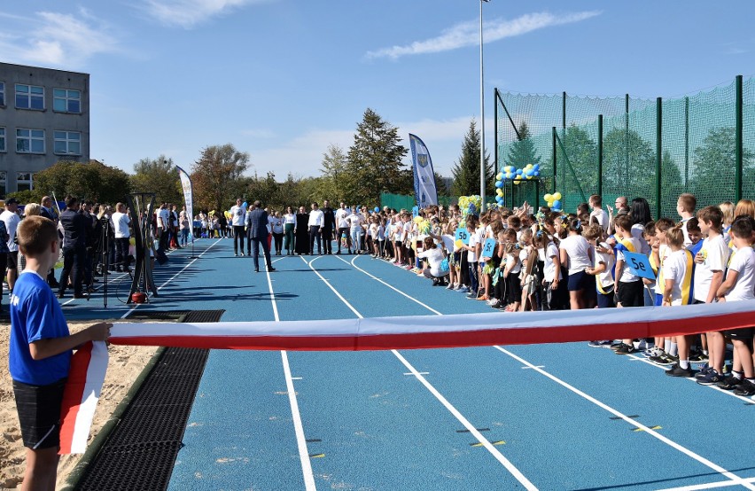 Otwarcie orlika lekkoatletycznego przy Szkole Podstawowej nr...