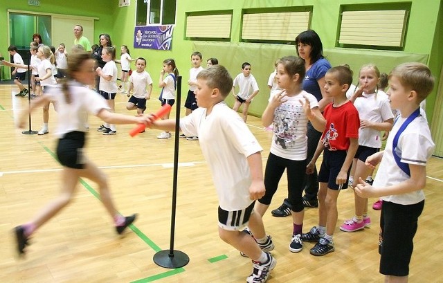 Uczniowie klasy drugiej Szkoły Podstawowej nr 22.