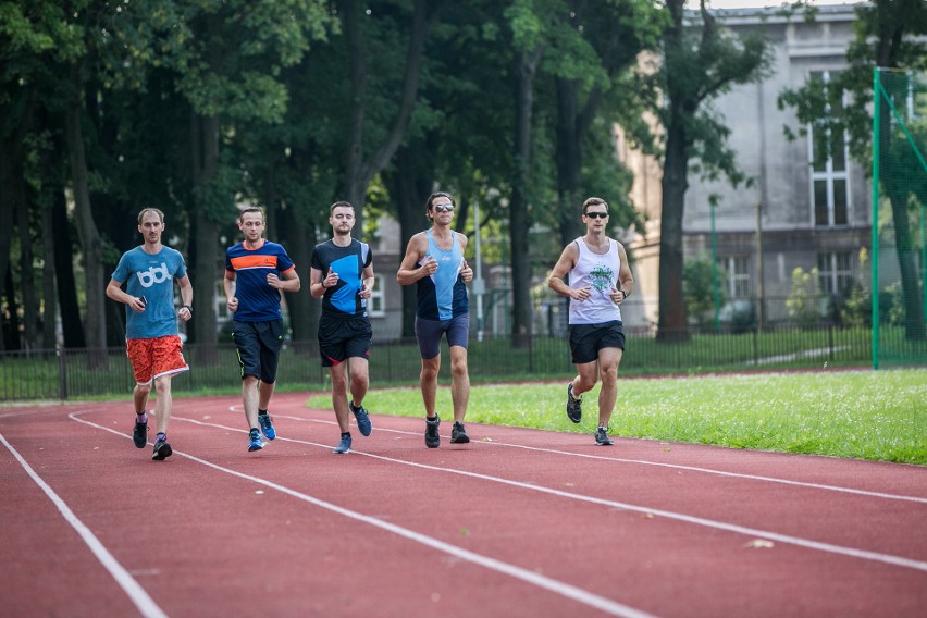 Pobiegli, bo lubią! Bezpłatne zajęcia na z akcją "Biegam bo lubię" przyciągnęły biegaczy