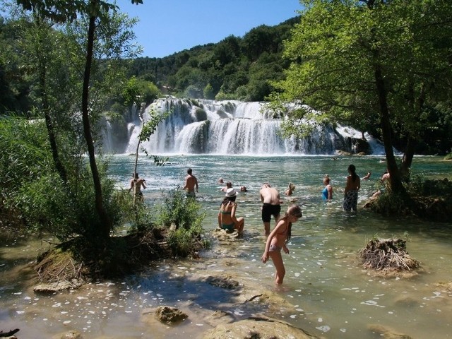 Wodospady na rzece Krka są jednym z przyrodniczych cudów Dalmacji.
