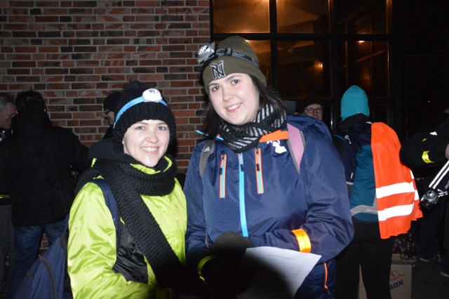 Karolina Olender i Monika Chudala tuż przed wyruszeniem w drogę.