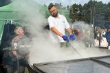 IX Dary Świętokrzyskich Lasów na Stadionie Leśnym w Kielcach. Trzech śmiałków jadło gigantyczne burgery na czas