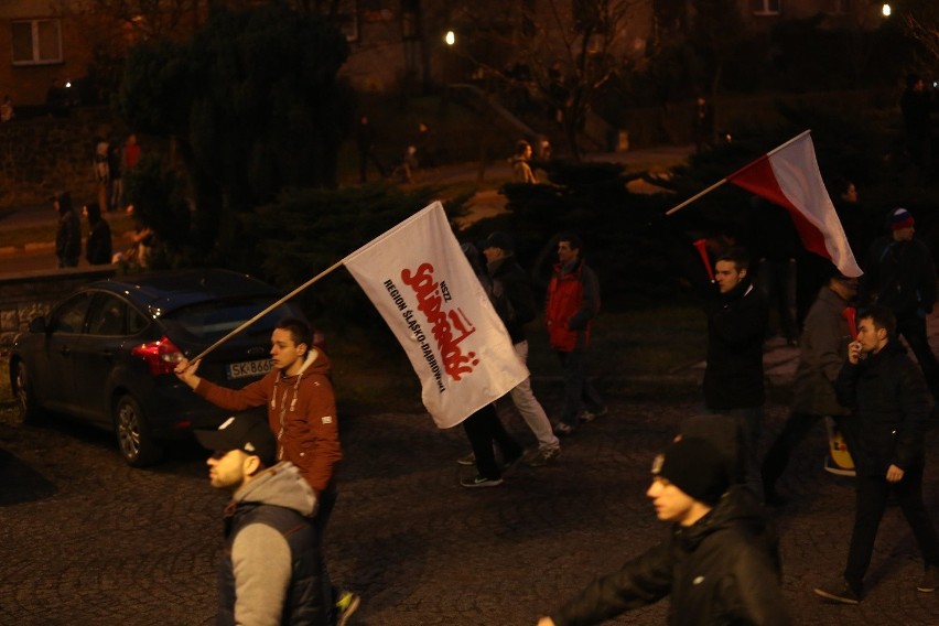 Marsz w Zabrzu i zadyma przed DMiT