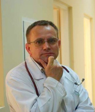- Odesłaliśmy już podpisaną umowę do Narodowego Funduszu Zdrowia o utworzeniu poradni onkologicznej w szpitalu w Przysusze - mówi doktor Grzegorz Dziekan, dyrektor placówki.