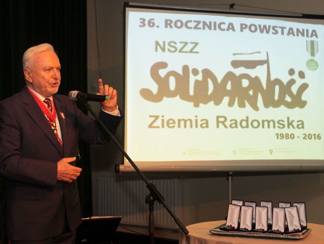 Andrzej Sobieraj, szef pierwszego zarządu Radomskiej „Solidarności” przypomniał historię i ludzi radomskiej „Solidarności”.