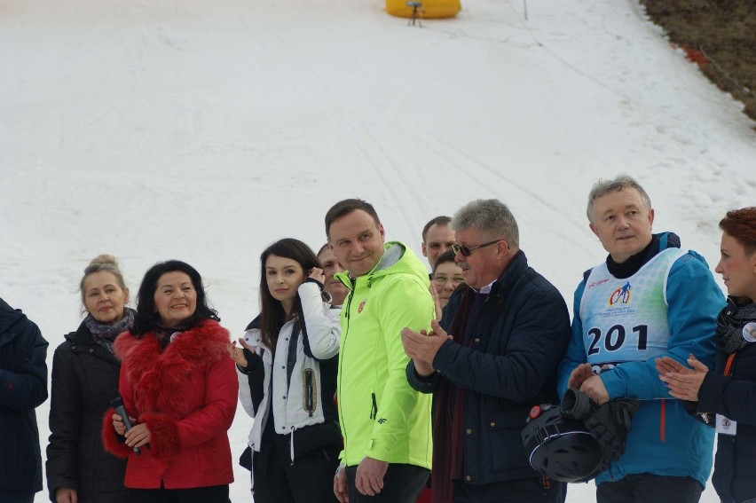 Rabka Zdrój. Prezydent Duda na nartach. Oddał hołd Marii Kaczyńskiej [ZDJĘCIA]