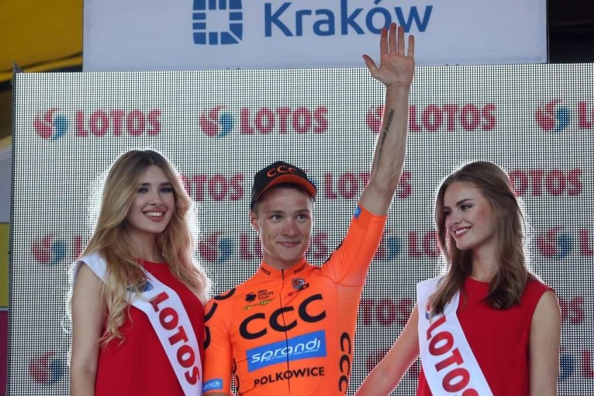 Tour de Pologne 2018 Kraków. Fani kibicowali kolarzom podczas 1 etapu Tour de Pologne [ZDJĘCIA]