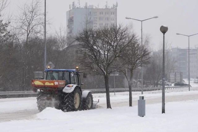 Tegoroczna Akcja Zima w Jastrzębiu ma co najmniej kosztować niecałe 3,2 mln zł.