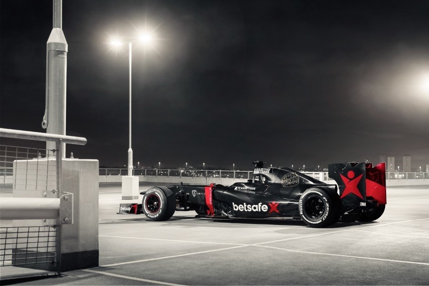 Po raz pierwszy w historii motoryzacji, samochód Formuły 1...