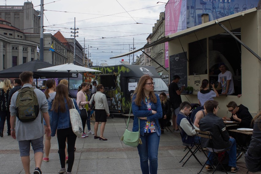 Zlot food trukców na rynku w Katowicach