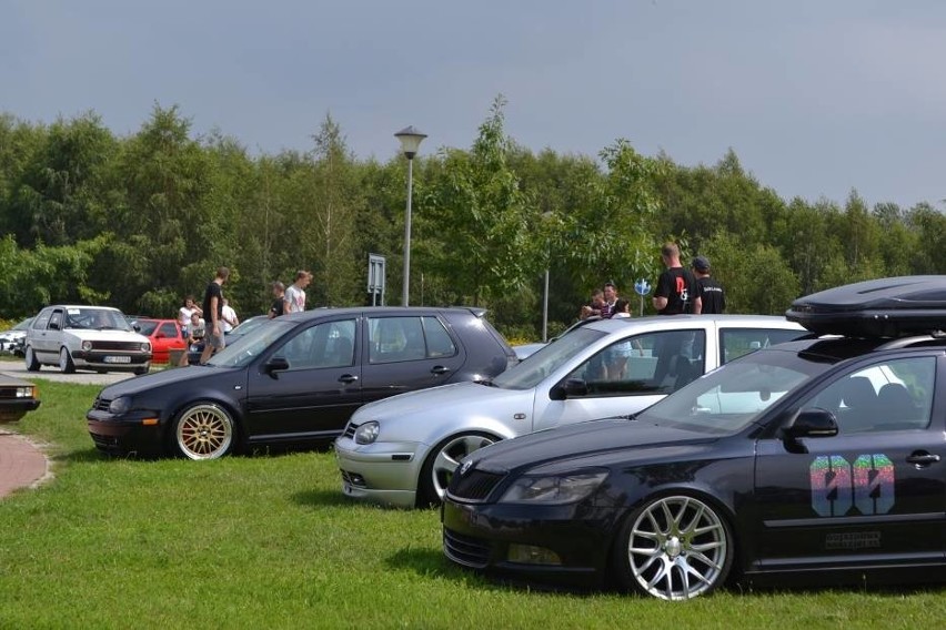 Ruszył Zlot VW Mania 2016. W programie "wyścig 1/4 mili" [ZDJĘCIA, PROGRAM]