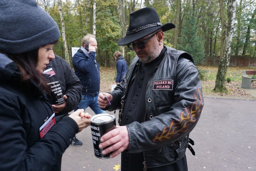 Wszystkich Świętych w Poznaniu: Trwa zbiórka na Rossę - 1...