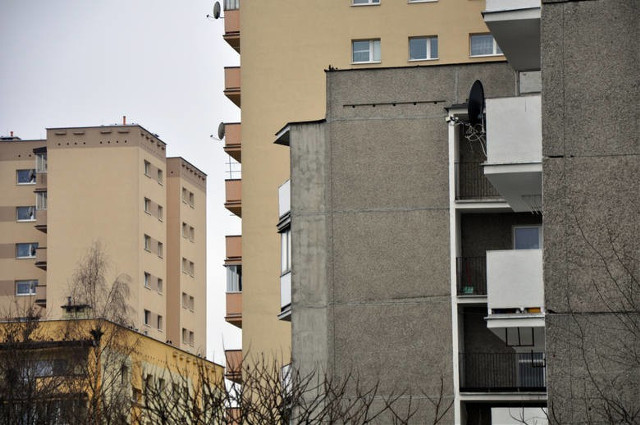 Bloki z wielkiej płyty. Mieszkania z PRL jeszcze postoją, ale instalacje nie przetrwają (zdjęcia)