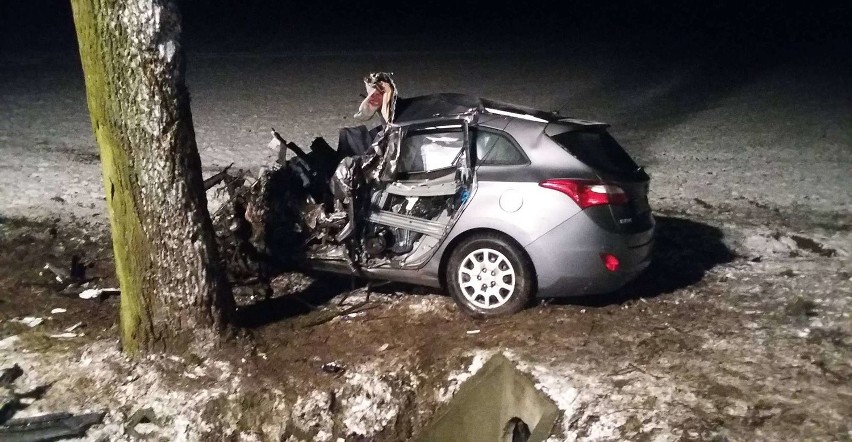 Śmiertelny wypadek w Lutomiersku. Zginął 47-letni mężczyzna [ZDJĘCIA]