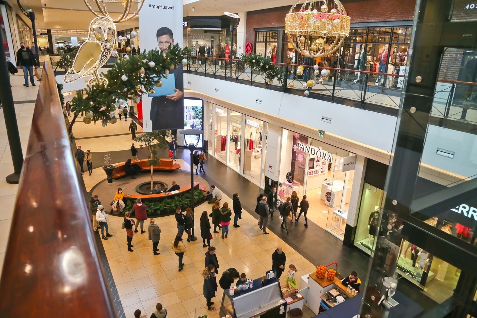 Niedziele handlowe GRUDZIEŃ 2020. Czy dziś, 6 grudnia sklepy są otwarte?  Wykaz niedzieli handlowych w grudniu 2020 | Gazeta Wrocławska