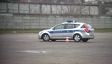Krzysztof Hołowczyc uczył jeździć policjantów. "Potrzebują więcej szkoleń" [VIDEO] 