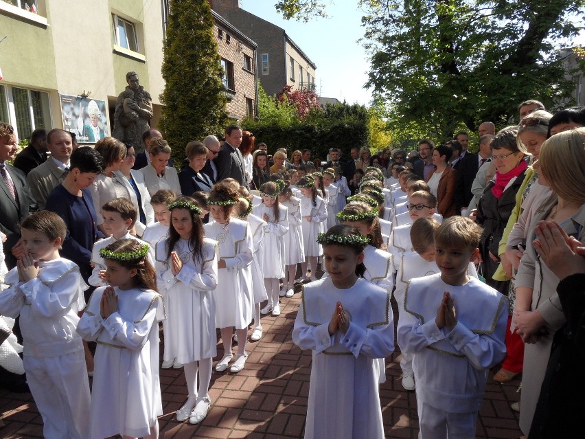 Pierwsza Komunia św. u św. Stanisława Kostki w Częstochowie