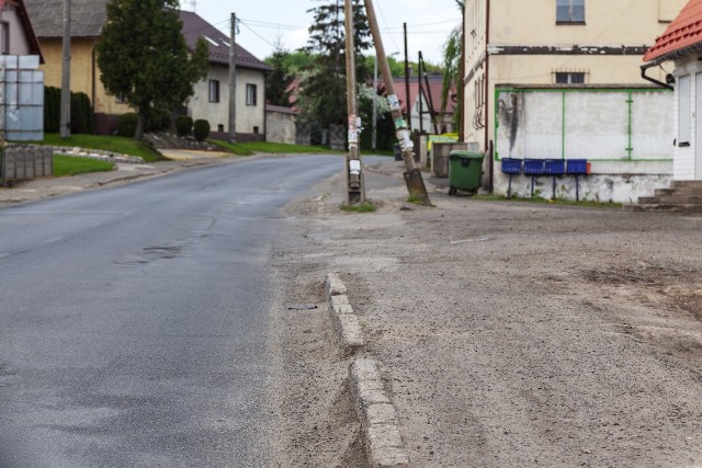 Rozbudowa drogi wojewódzkiej nr 416 w Nowej Cerekwi będzie kosztować ponad 12,5 miliona złotych.
